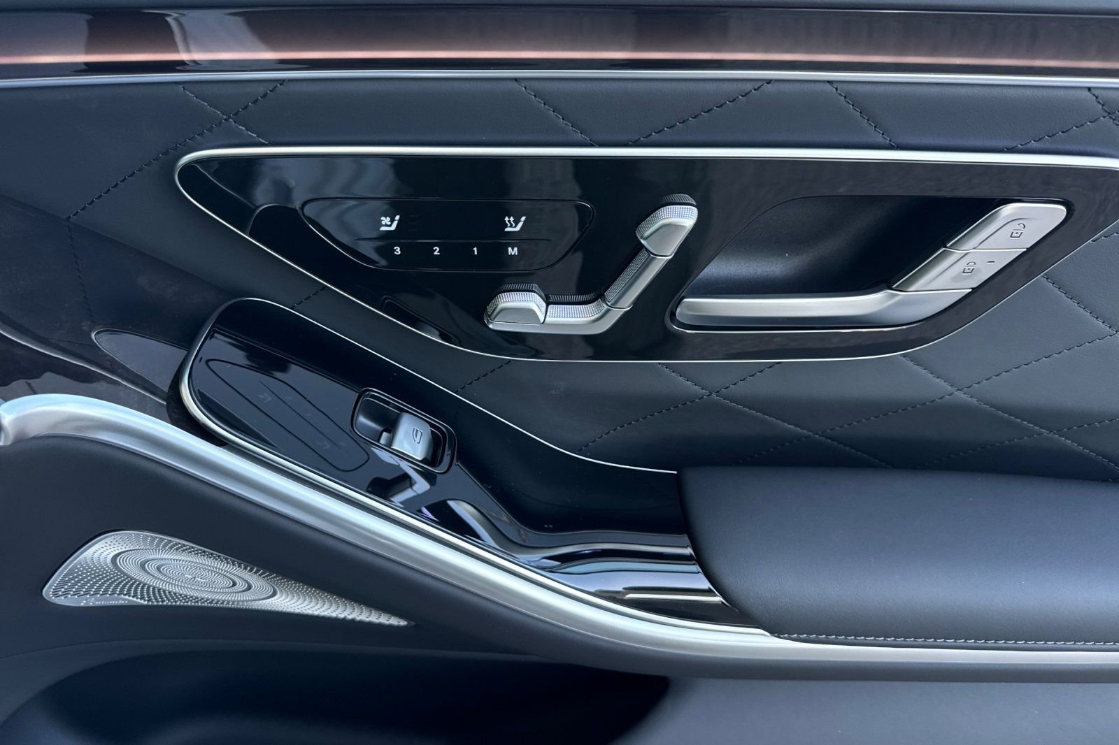 New 2026 Mercedes-Benz S 580 4MATIC Sedan image 32