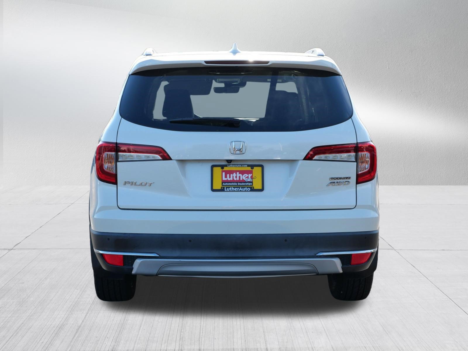 Used 2019 Honda Pilot Touring image 4