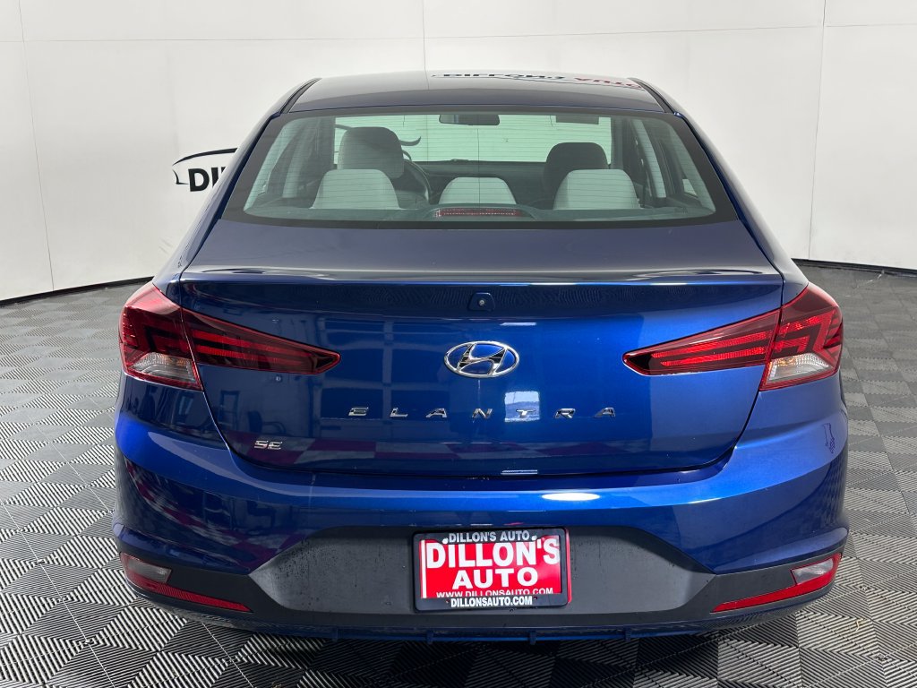 Used 2020 Hyundai Elantra SE FWD image 5