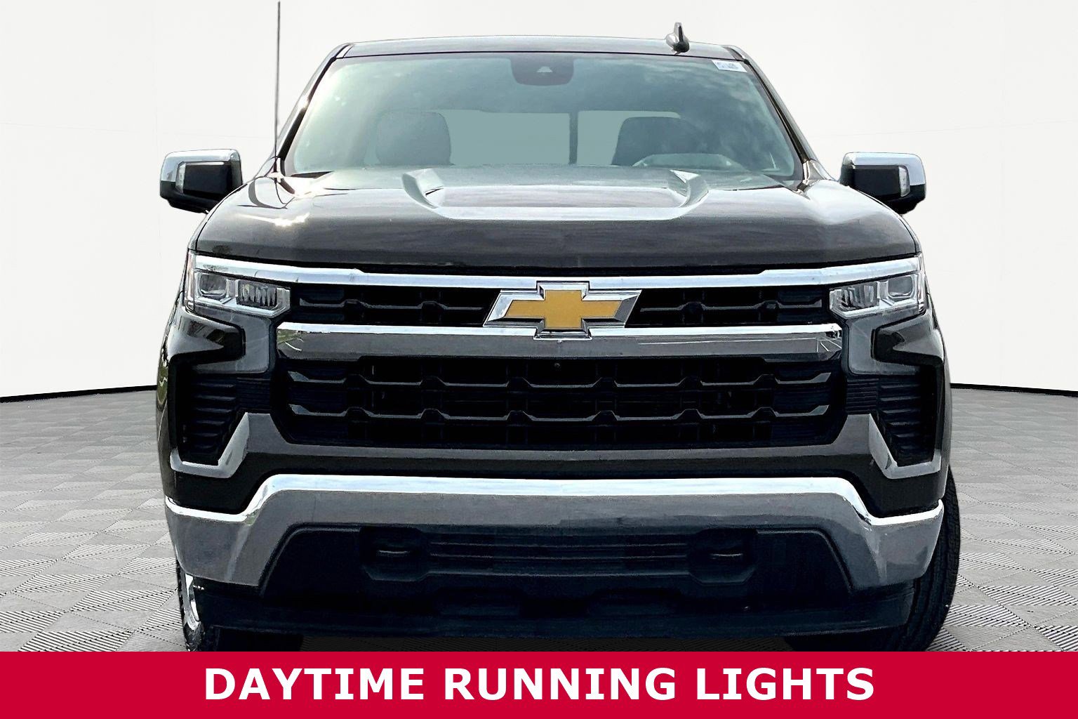 Used 2023 Chevrolet Silverado 1500 LT w/ Max Trailering Package image 2
