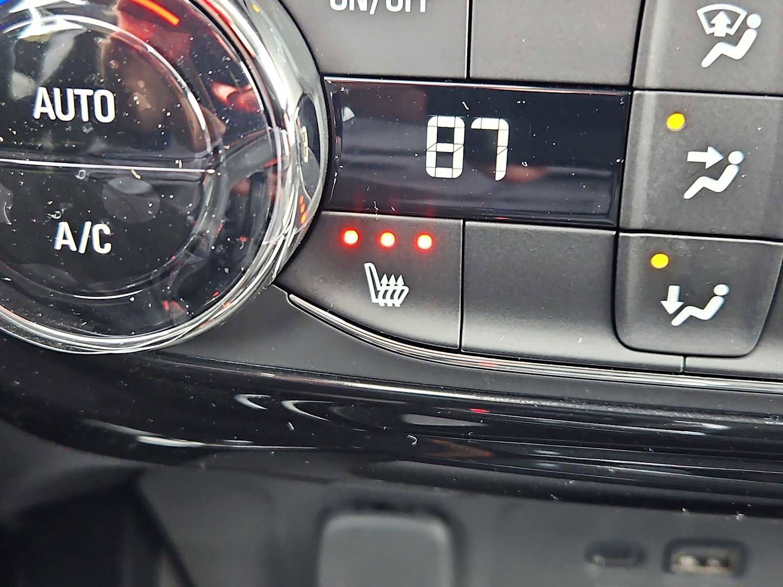 New 2026 Chevrolet Trax LT w/ Driver Confidence Package image 14