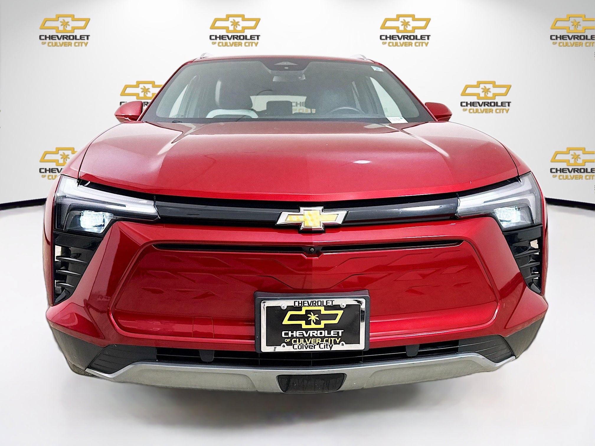 Used 2024 Chevrolet Blazer EV LT image 2