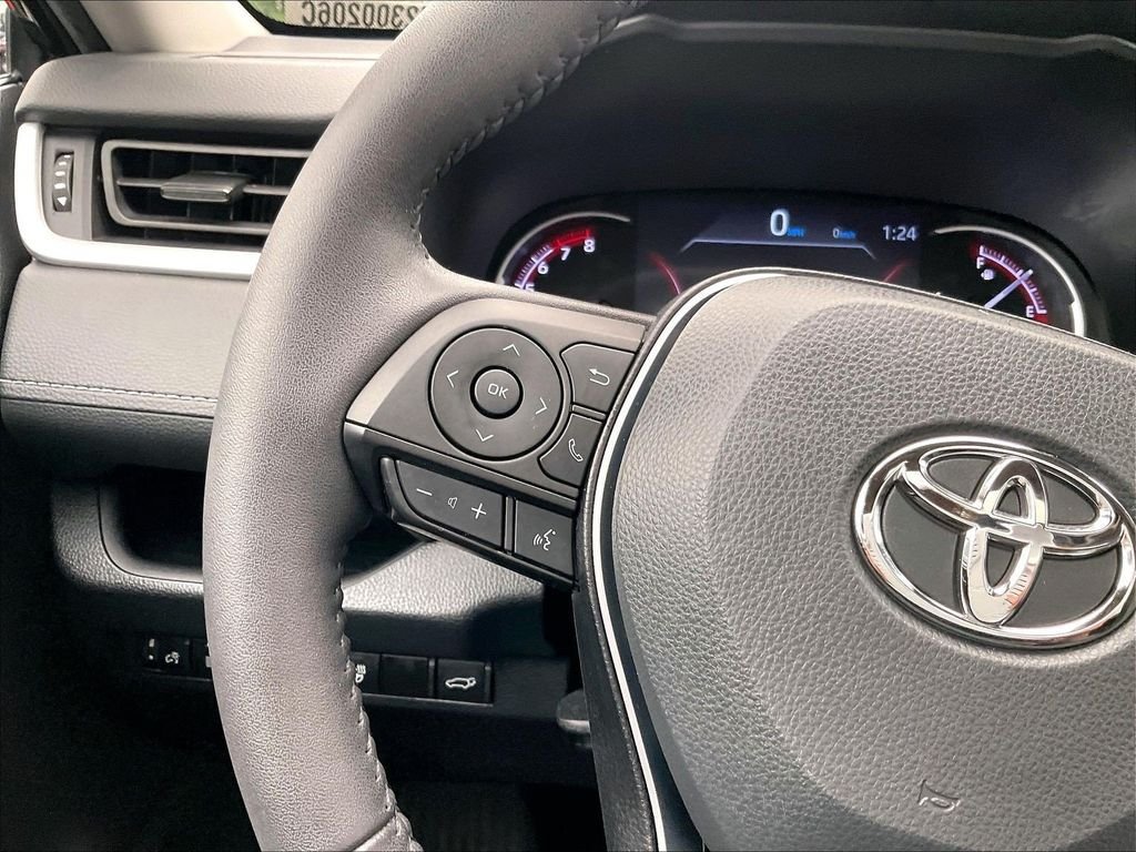 Used 2023 Toyota RAV4 XLE w/ Convenience Package AWD/4WD image 23