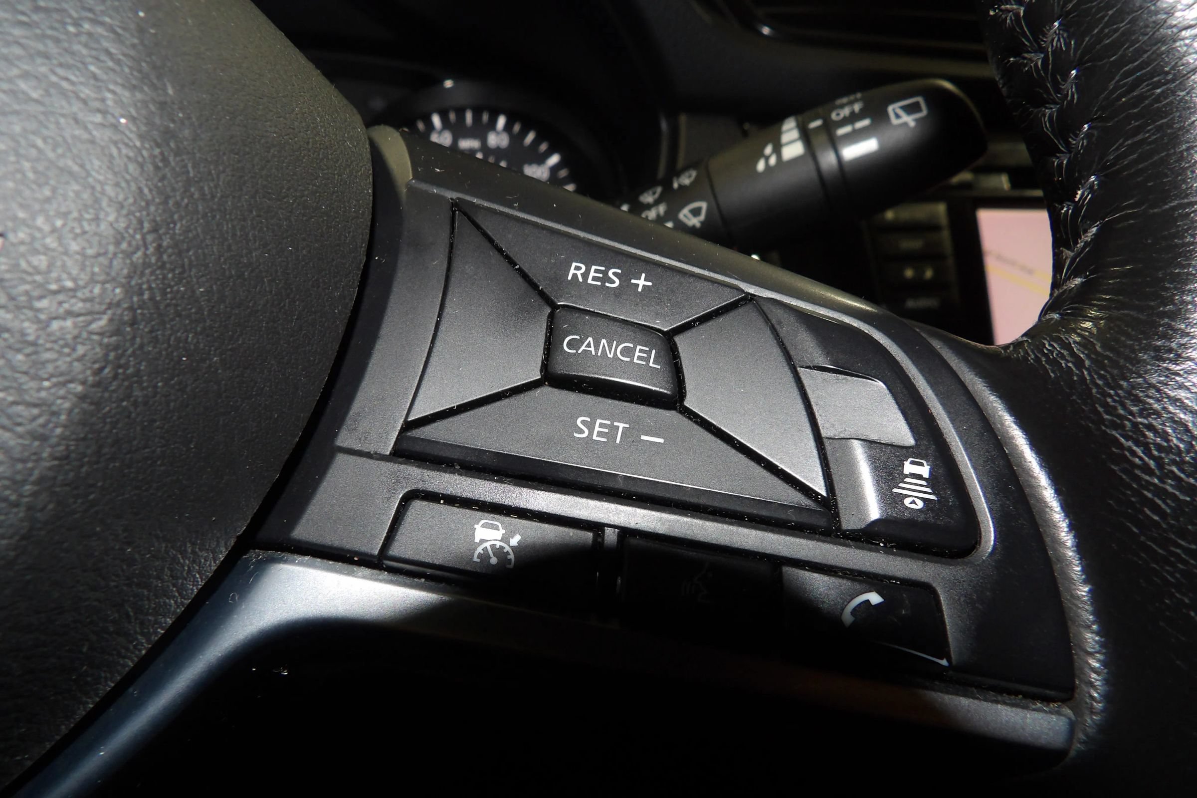 Used 2018 Nissan Rogue SL AWD/4WD image 20