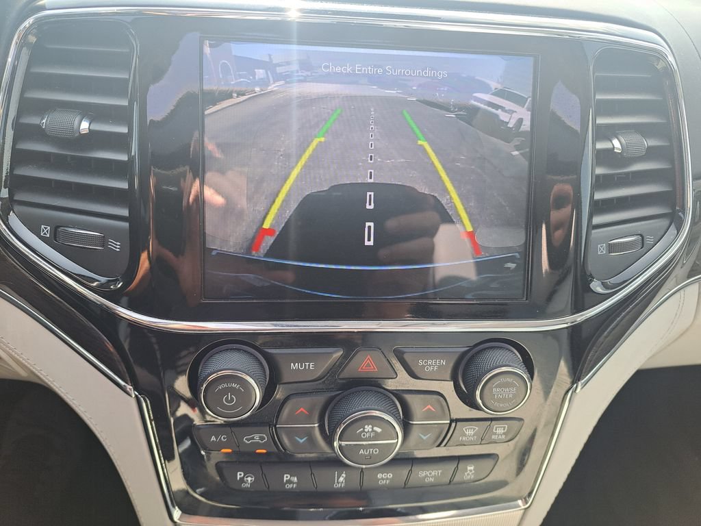 Used 2020 Jeep Grand Cherokee Summit AWD/4WD image 14