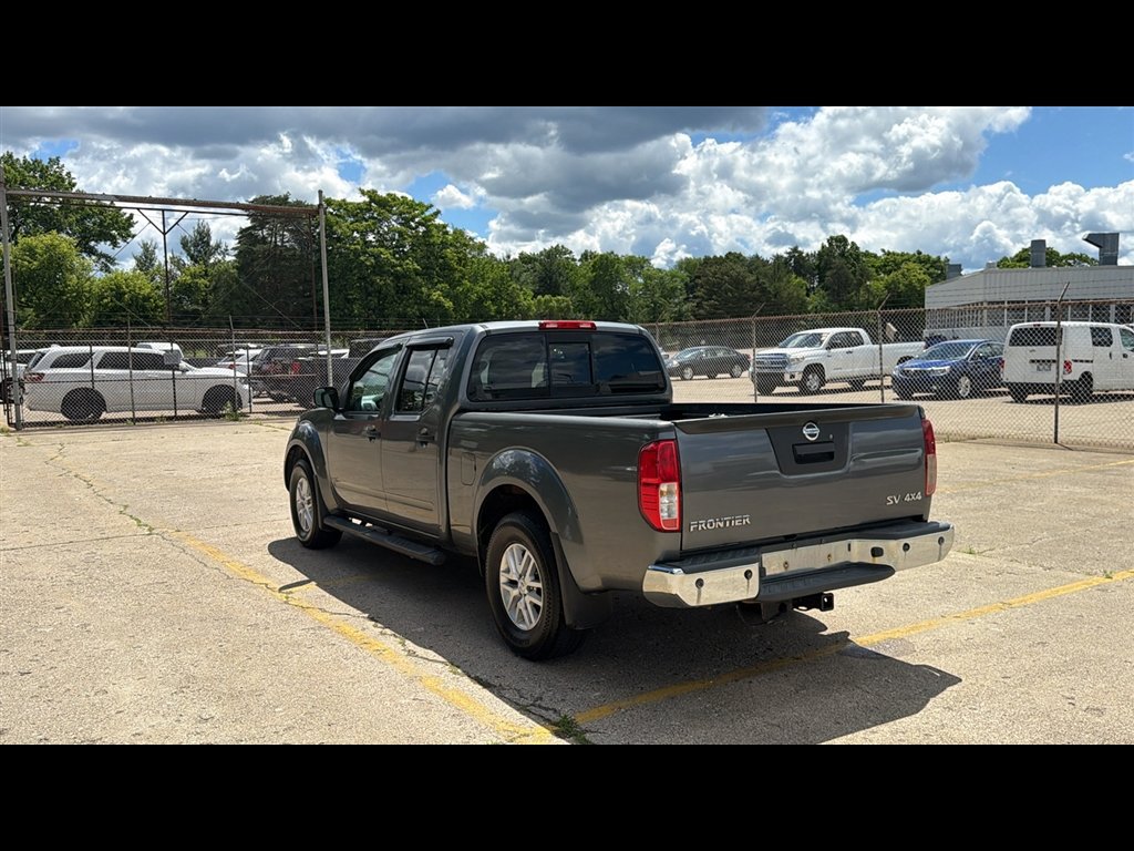 Used 2018 Nissan Frontier SV AWD/4WD image 4