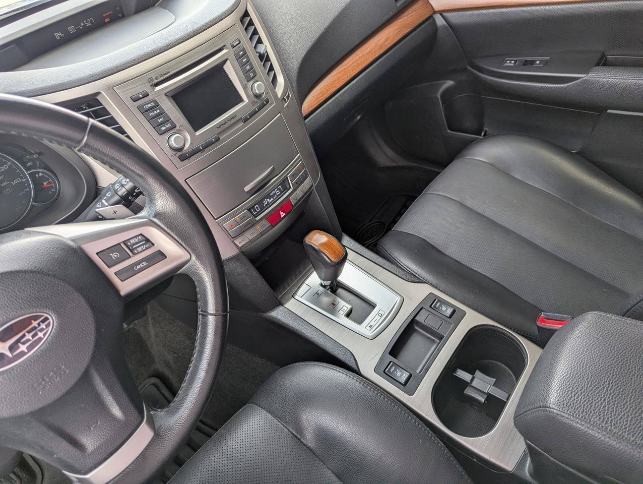 Used 2014 Subaru Outback 2.5i Limited w/ Moonroof Package AWD/4WD image 18