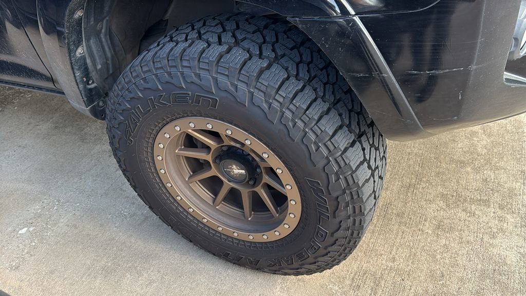 Used 2014 Toyota 4Runner Trail AWD/4WD image 7