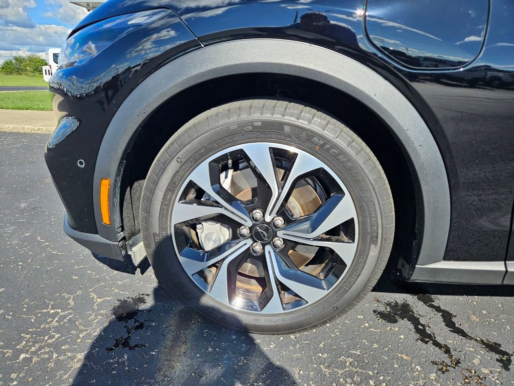 Used 2024 Ford Mustang Mach-E Select image 9