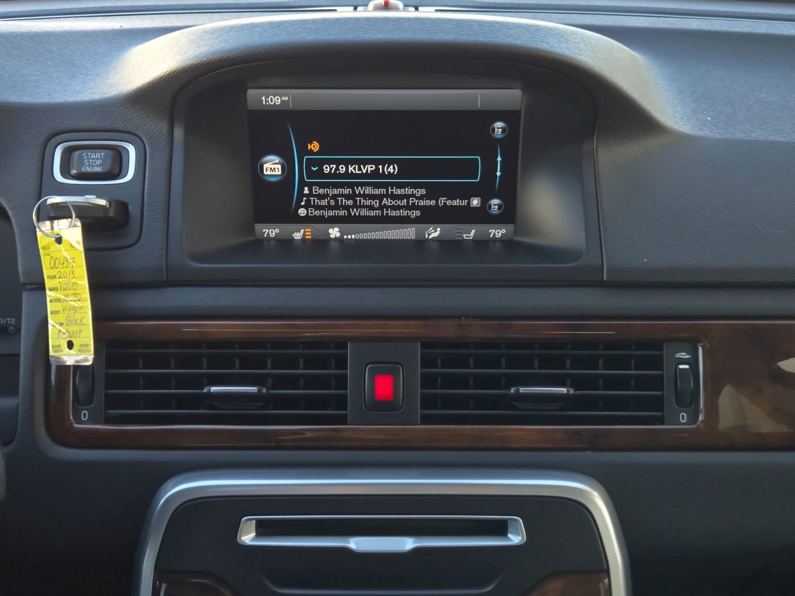 Used 2013 Volvo XC70 3.2 image 26