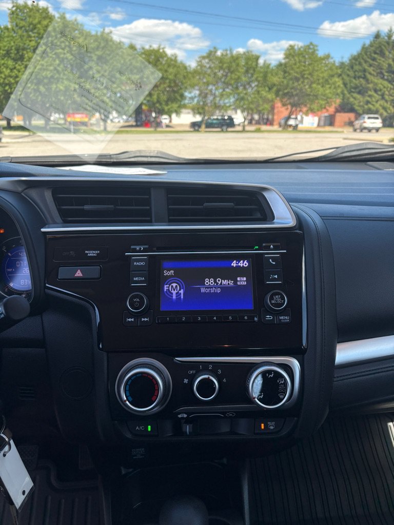 Used 2018 Honda Fit LX image 17