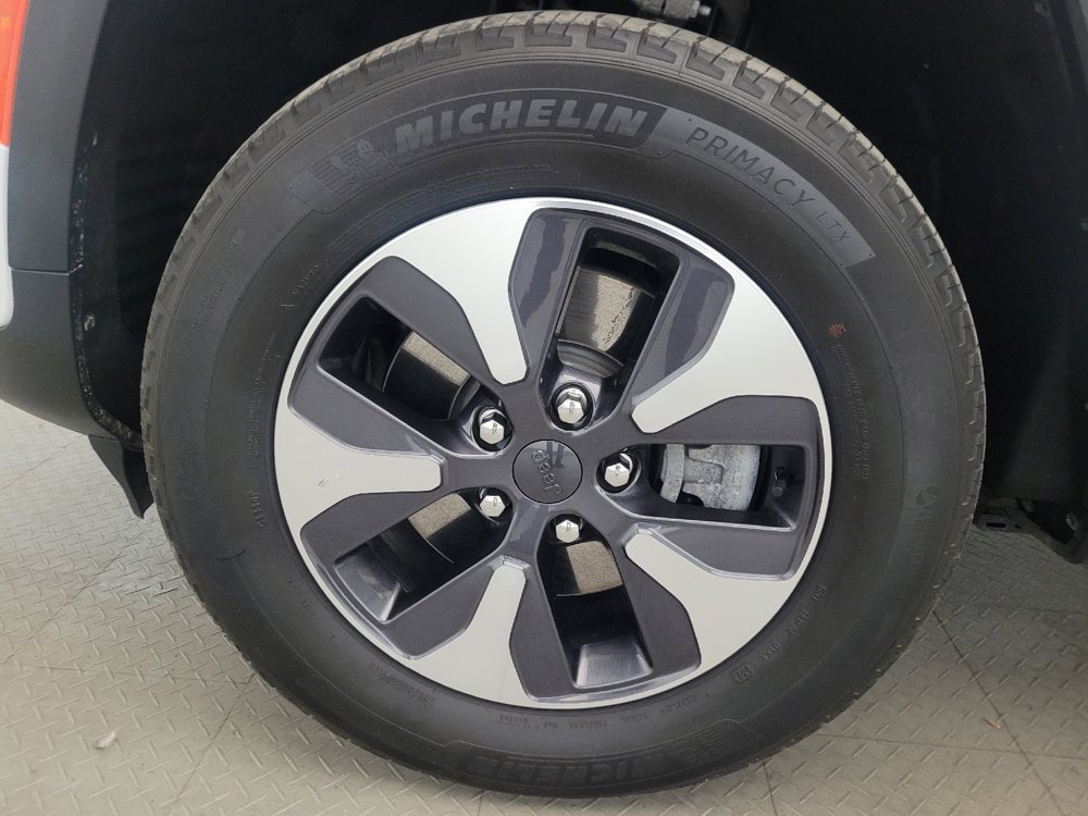 Used 2023 Jeep Grand Cherokee 4WD 4xe image 31