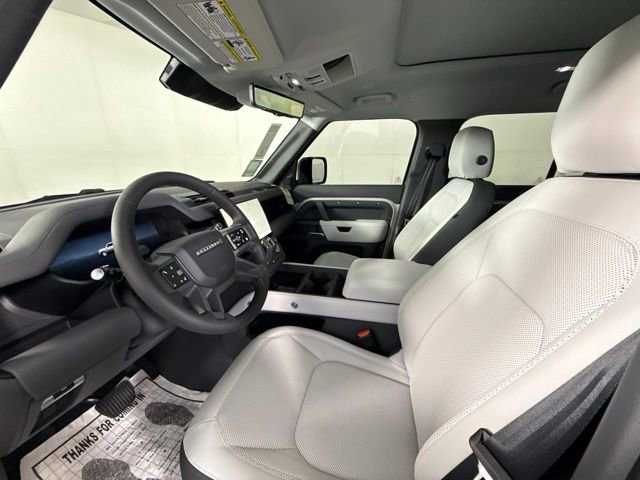 New 2026 Land Rover Defender 110 X-Dynamic SE AWD/4WD image 14