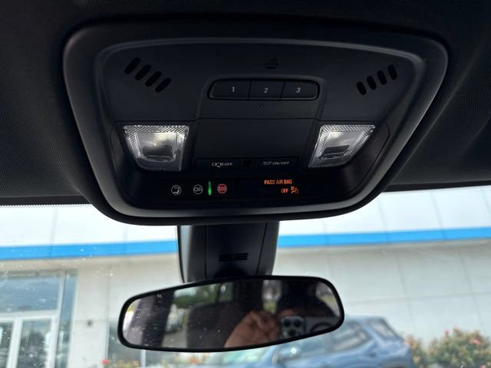 Used 2023 Chevrolet Traverse LT w/ LPO, Floor Liner Package AWD/4WD image 18