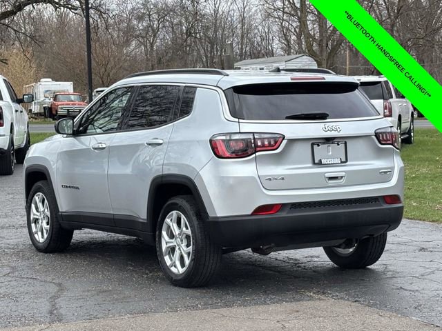 Used 2024 Jeep Compass Latitude image 2