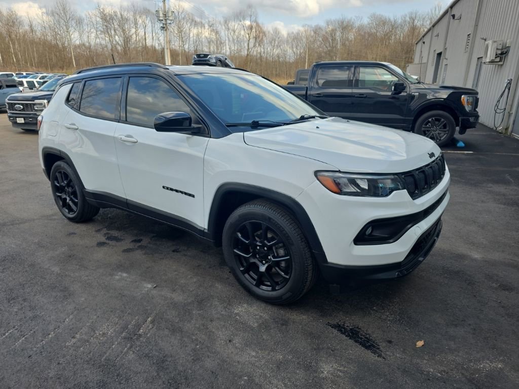 Used 2022 Jeep Compass Altitude image 4