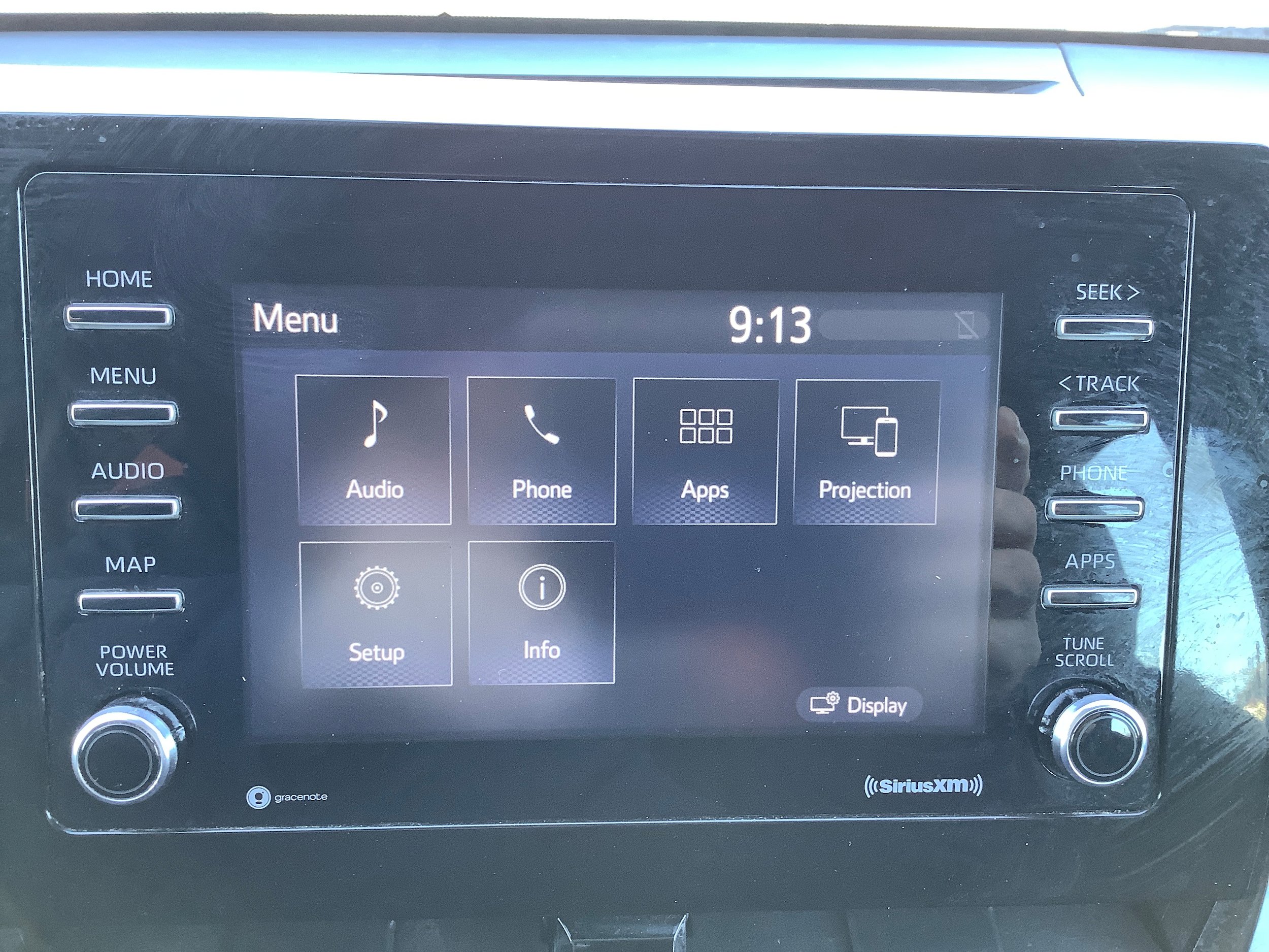 Used 2022 Toyota Camry LE FWD image 19