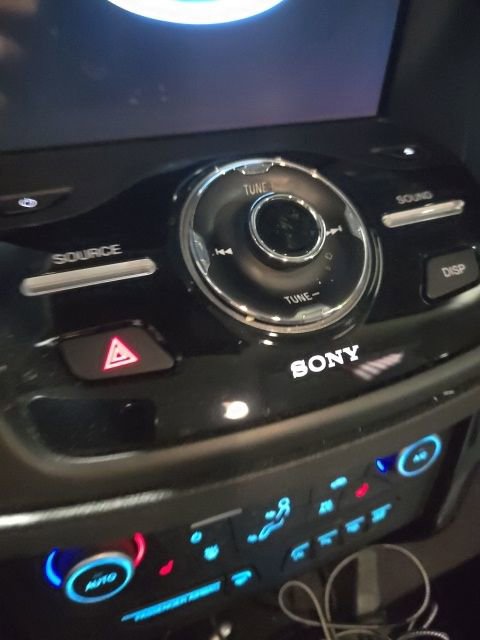 Used 2018 Ford Escape Titanium w/ Ford Safe & Smart Package image 24