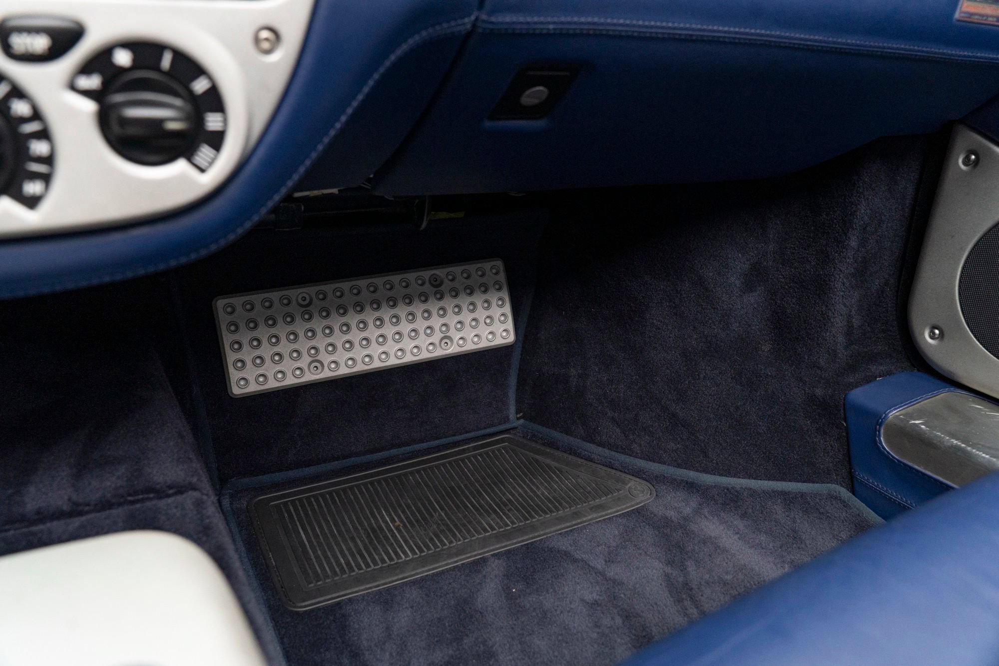 Used 2001 Ferrari 360 Spider RWD image 18