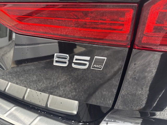 Used 2022 Volvo XC60 B5 Momentum w/ Climate Package image 10