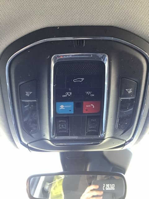 Certified 2023 Jeep Grand Cherokee L Laredo w/ Luxury Tech Group I AWD/4WD image 24