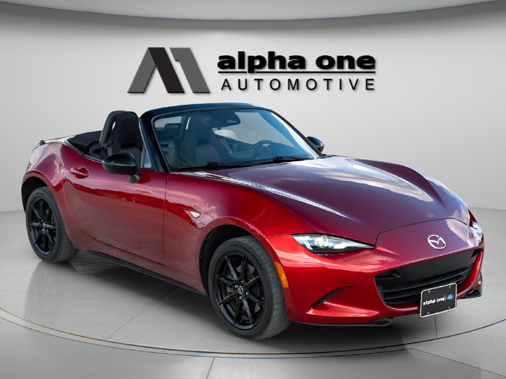 Used 2024 MAZDA MX-5 Miata Sport RWD image 4