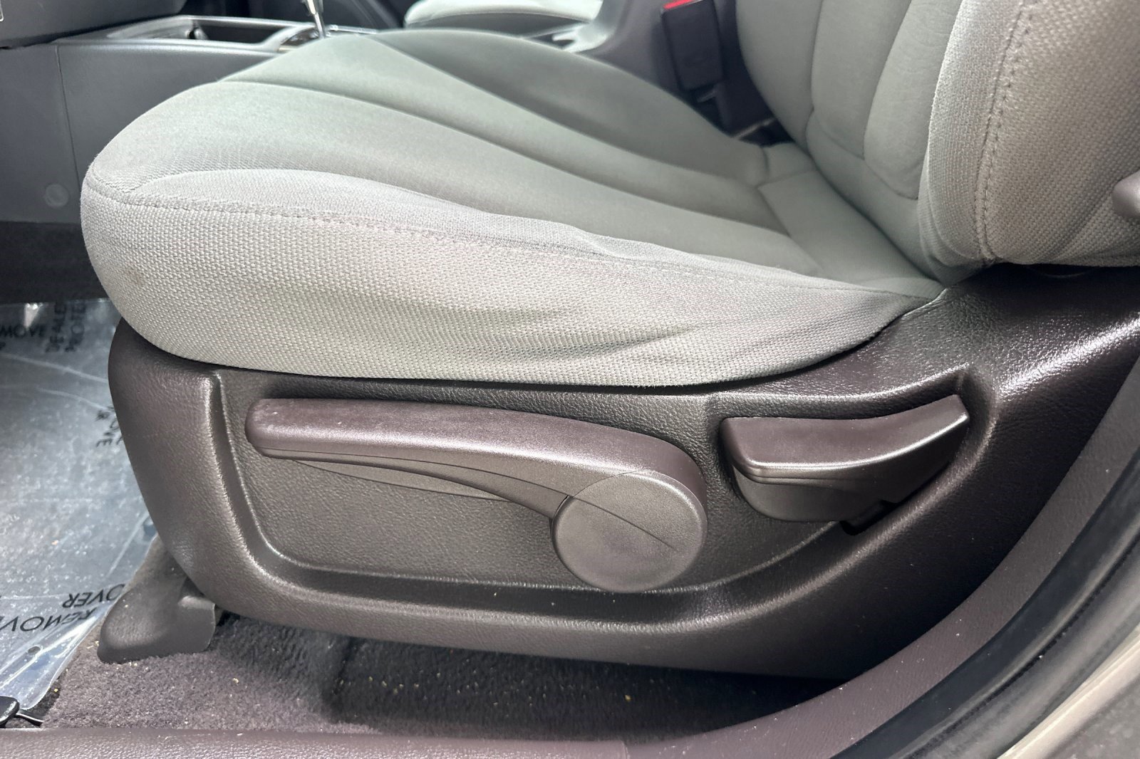 Used 2011 Hyundai Santa Fe GLS FWD image 13
