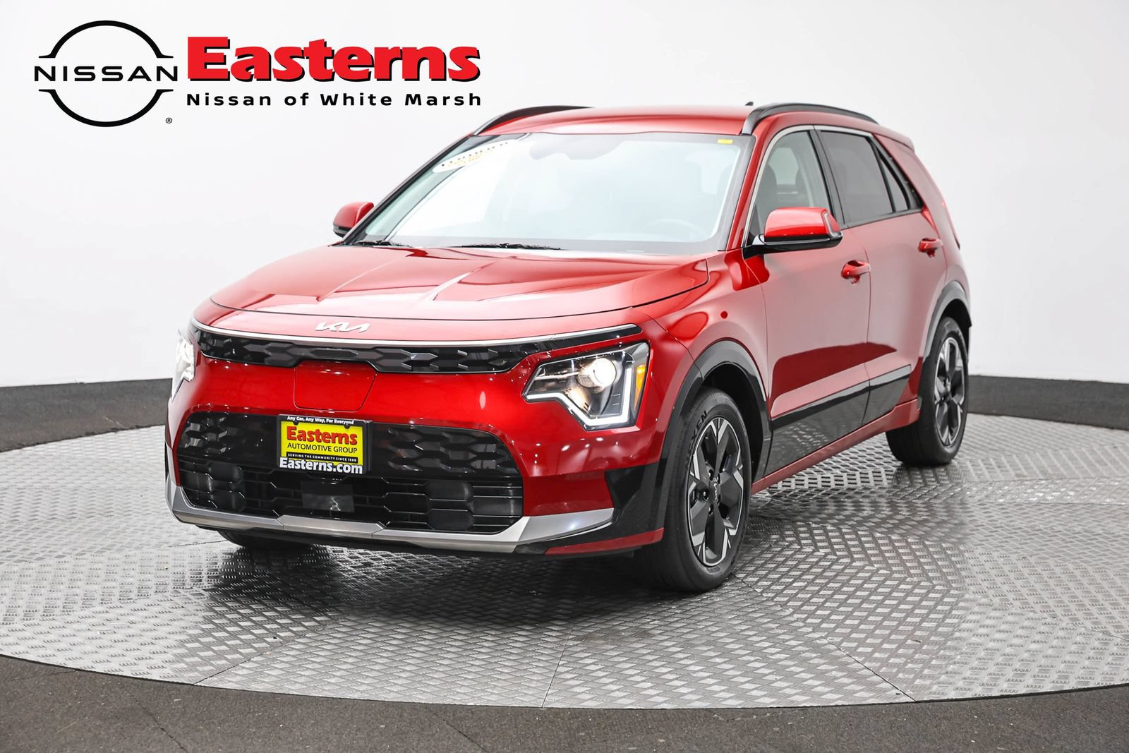 Used 2023 Kia Niro Wind w/ Wind Preserve Package FWD image 1