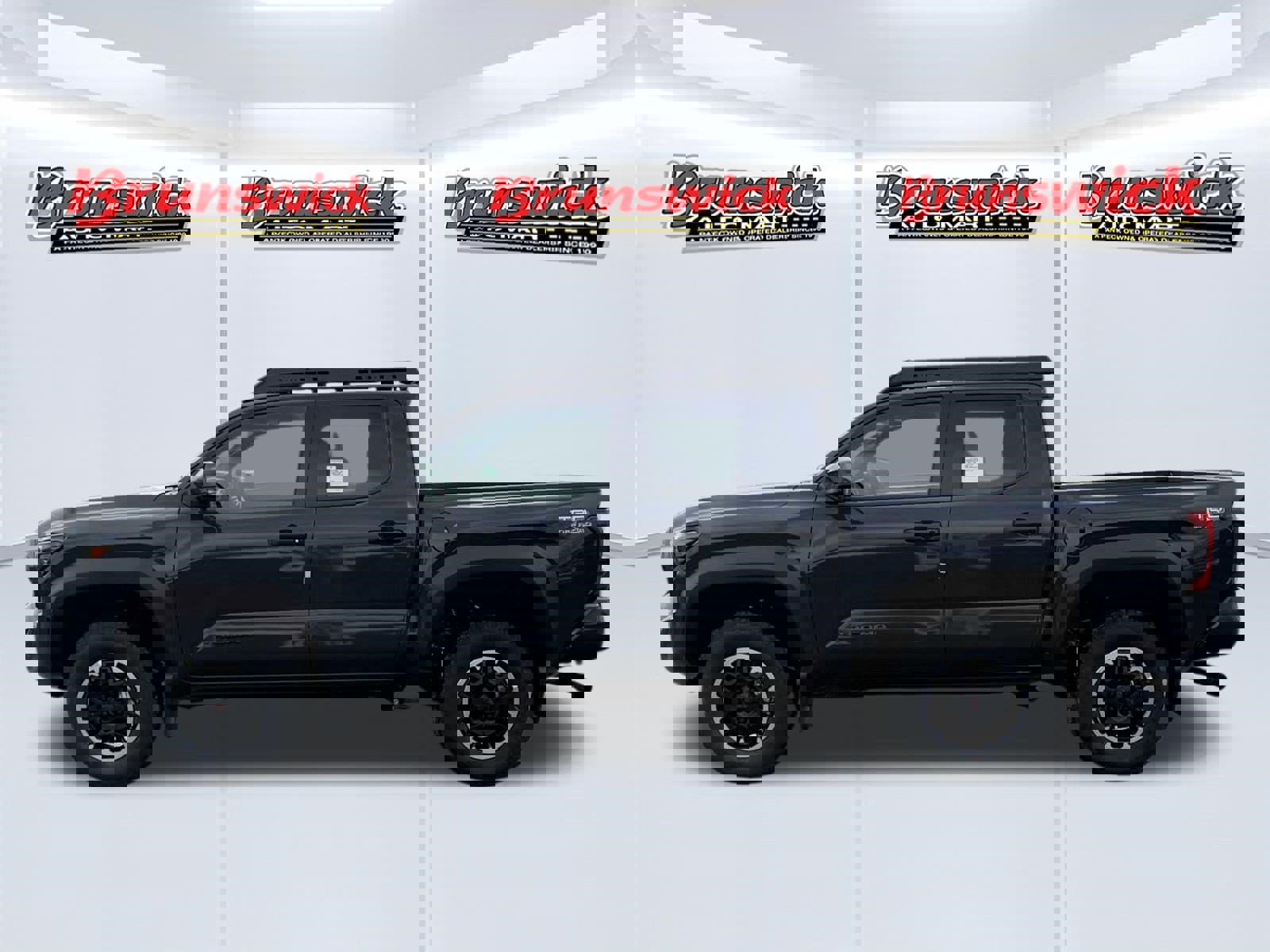 New 2025 Toyota Tacoma TRD Off-Road image 3