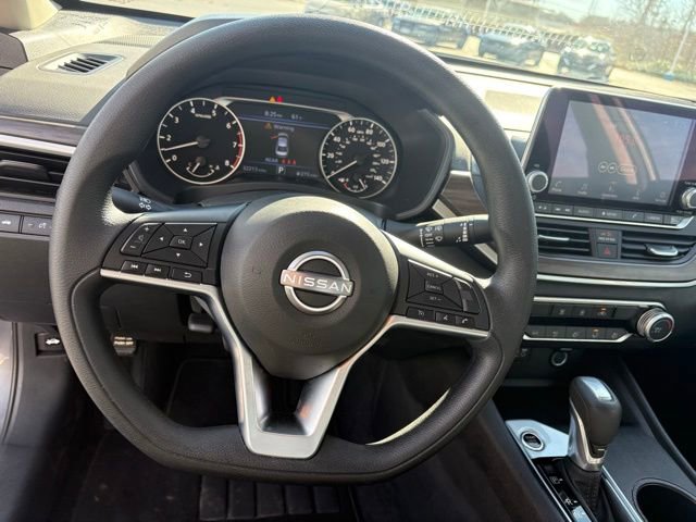 Used 2025 Nissan Altima 2.5 SV image 26