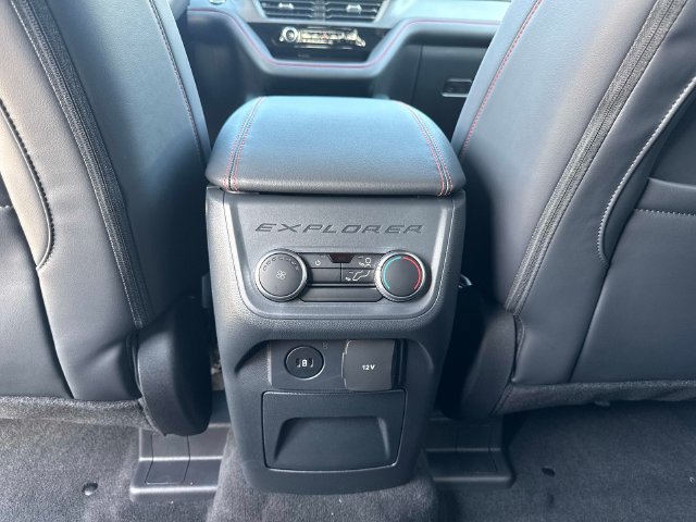 New 2027 Ford Explorer ST-Line w/ ST-Line Street Pack RWD image 17