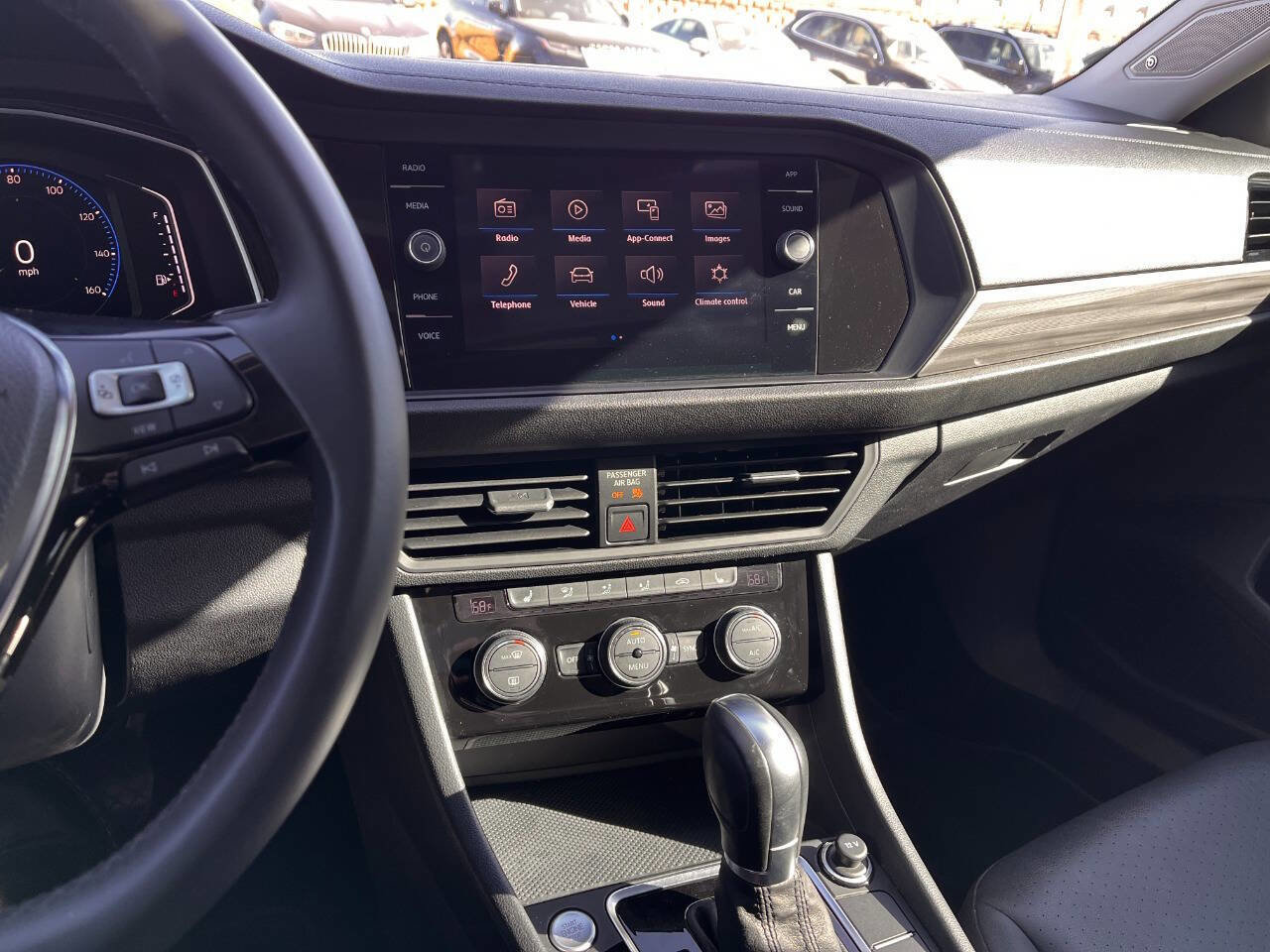 Used 2019 Volkswagen Jetta SEL image 12