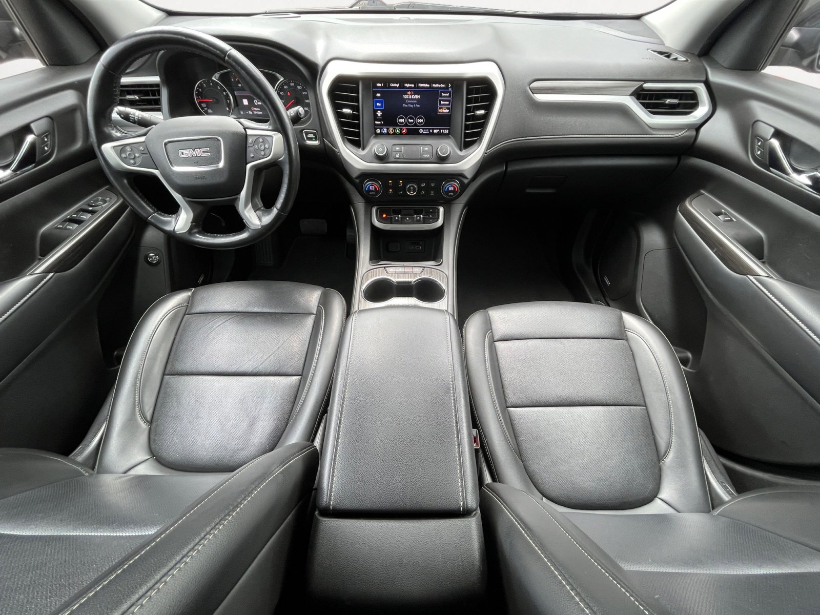 Used 2021 GMC Acadia SLT w/ Elevation Edition FWD image 3