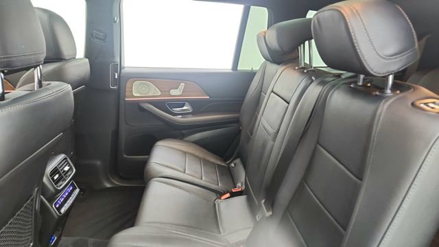 Used 2025 Mercedes-Benz GLS 450 4MATIC image 36