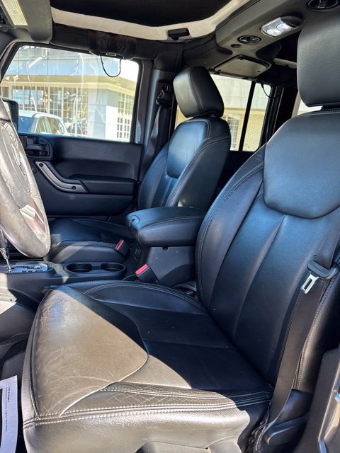 Used 2018 Jeep Wrangler Unlimited Sahara AWD/4WD image 20