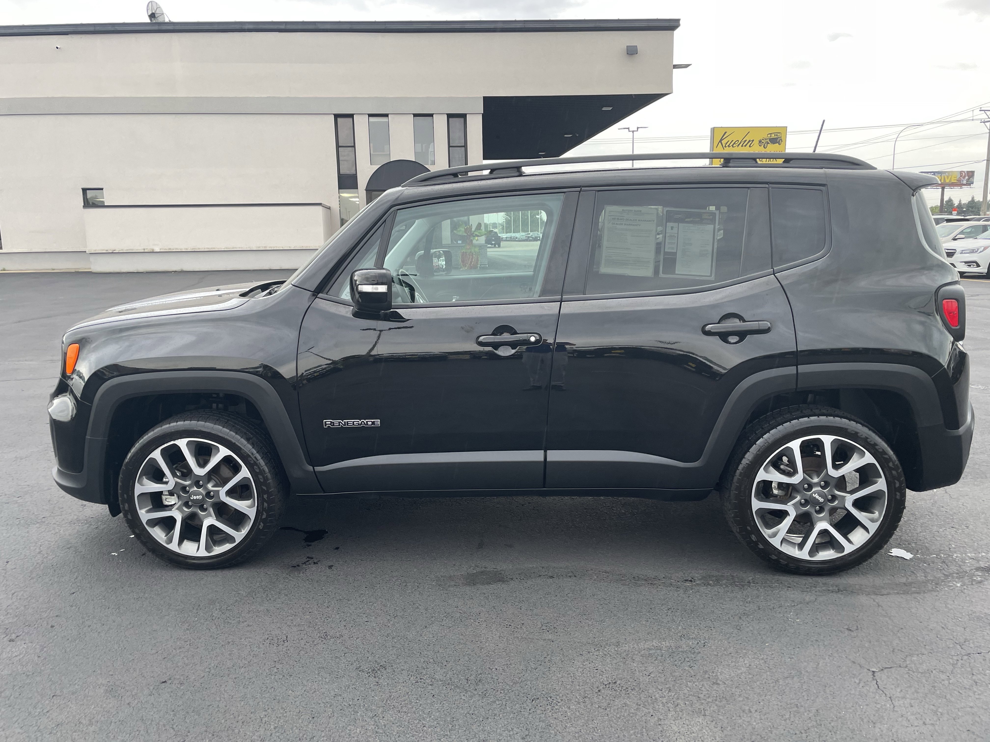 Used 2022 Jeep Renegade Limited w/ Sun, Sound & Wheels Group AWD/4WD image 5