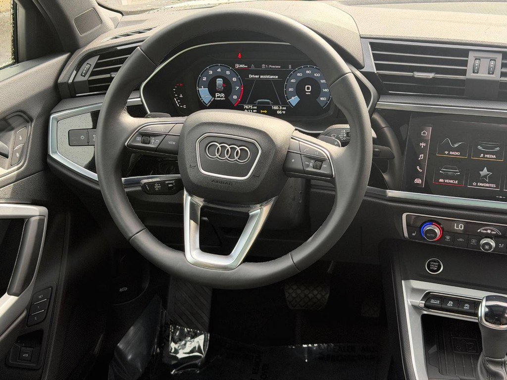 Used 2025 Audi Q3 2.0T Premium w/ Convenience Package AWD/4WD image 12