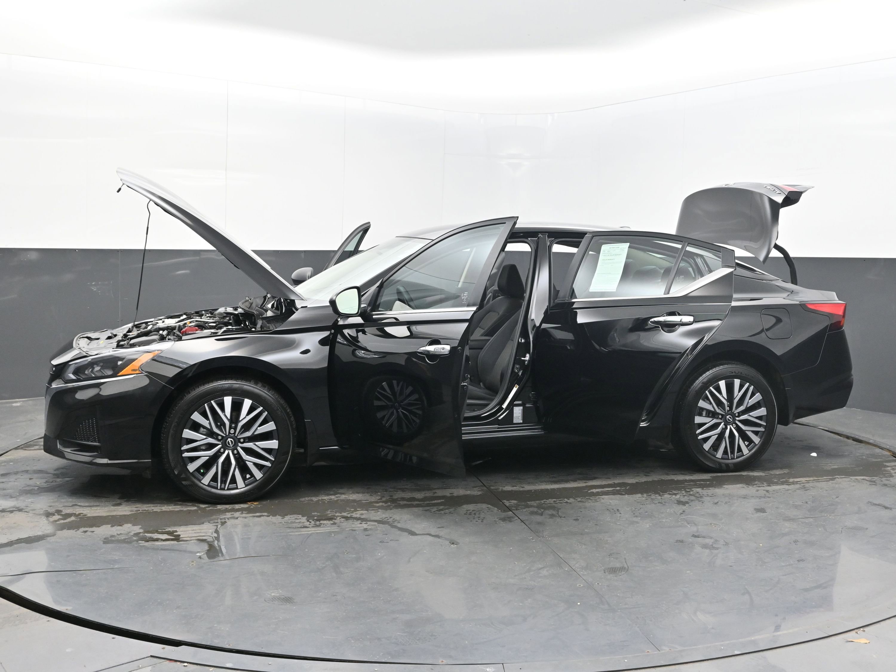 Certified 2025 Nissan Altima 2.5 SV image 41