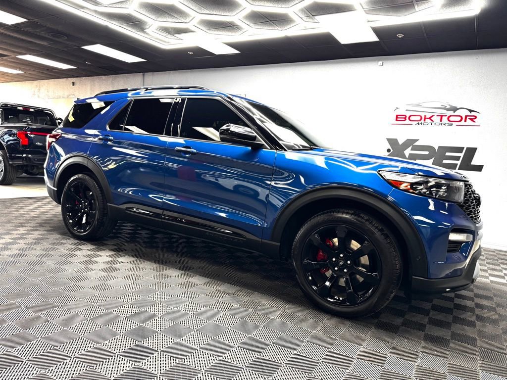 Used 2020 Ford Explorer ST w/ ST High-Performance Pack AWD/4WD image 2