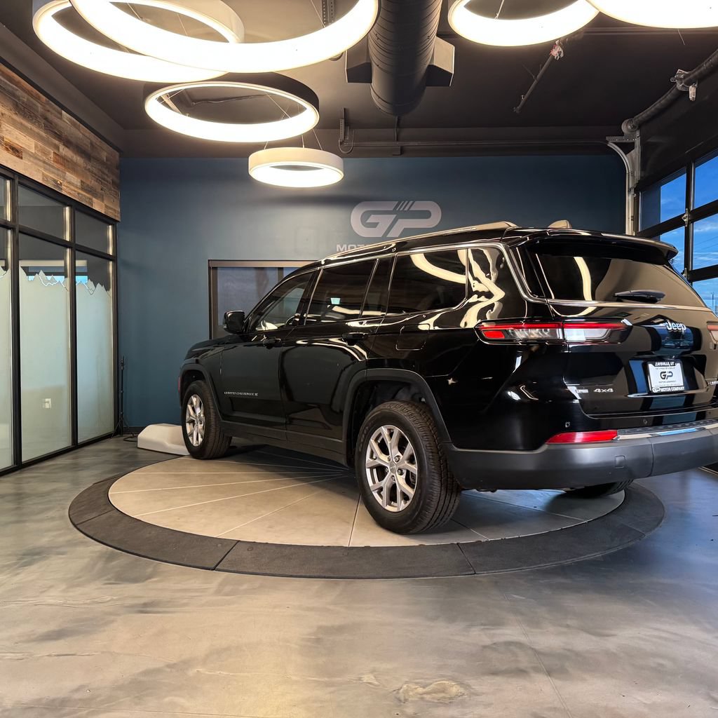 Used 2021 Jeep Grand Cherokee L Limited AWD/4WD image 5