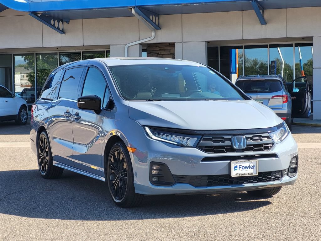 Used 2025 Honda Odyssey Sport-L image 3