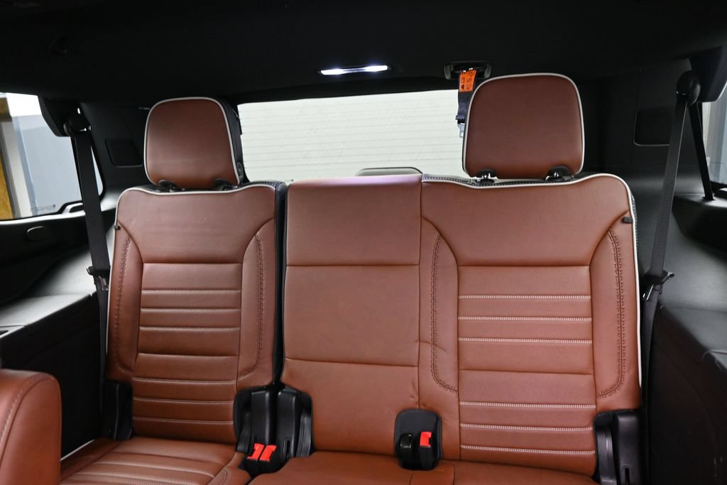 Used 2024 GMC Yukon Denali Ultimate AWD/4WD image 21