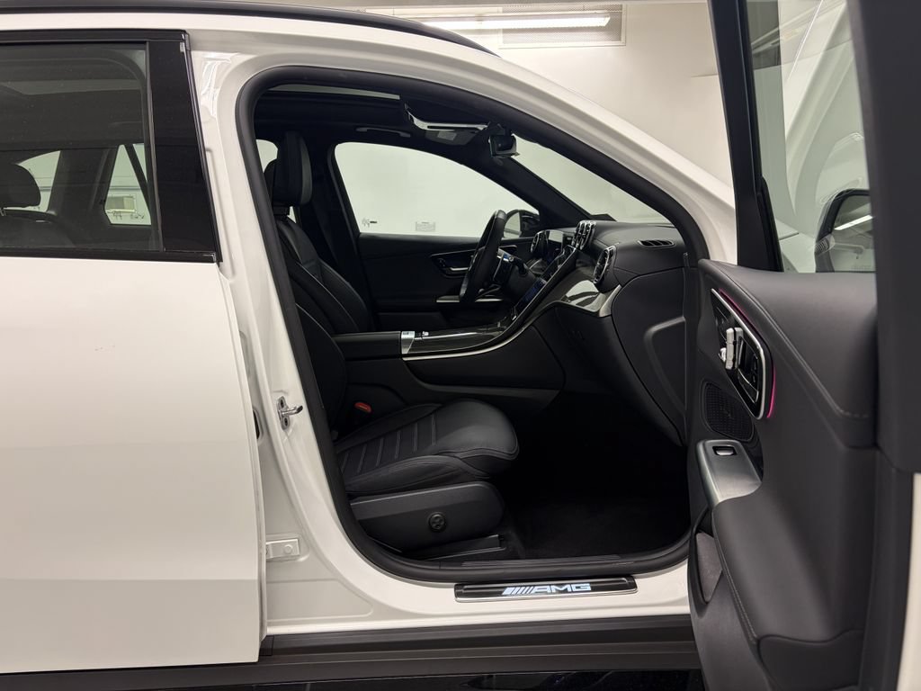 Certified 2025 Mercedes-Benz GLC 43 AMG 4MATIC image 19