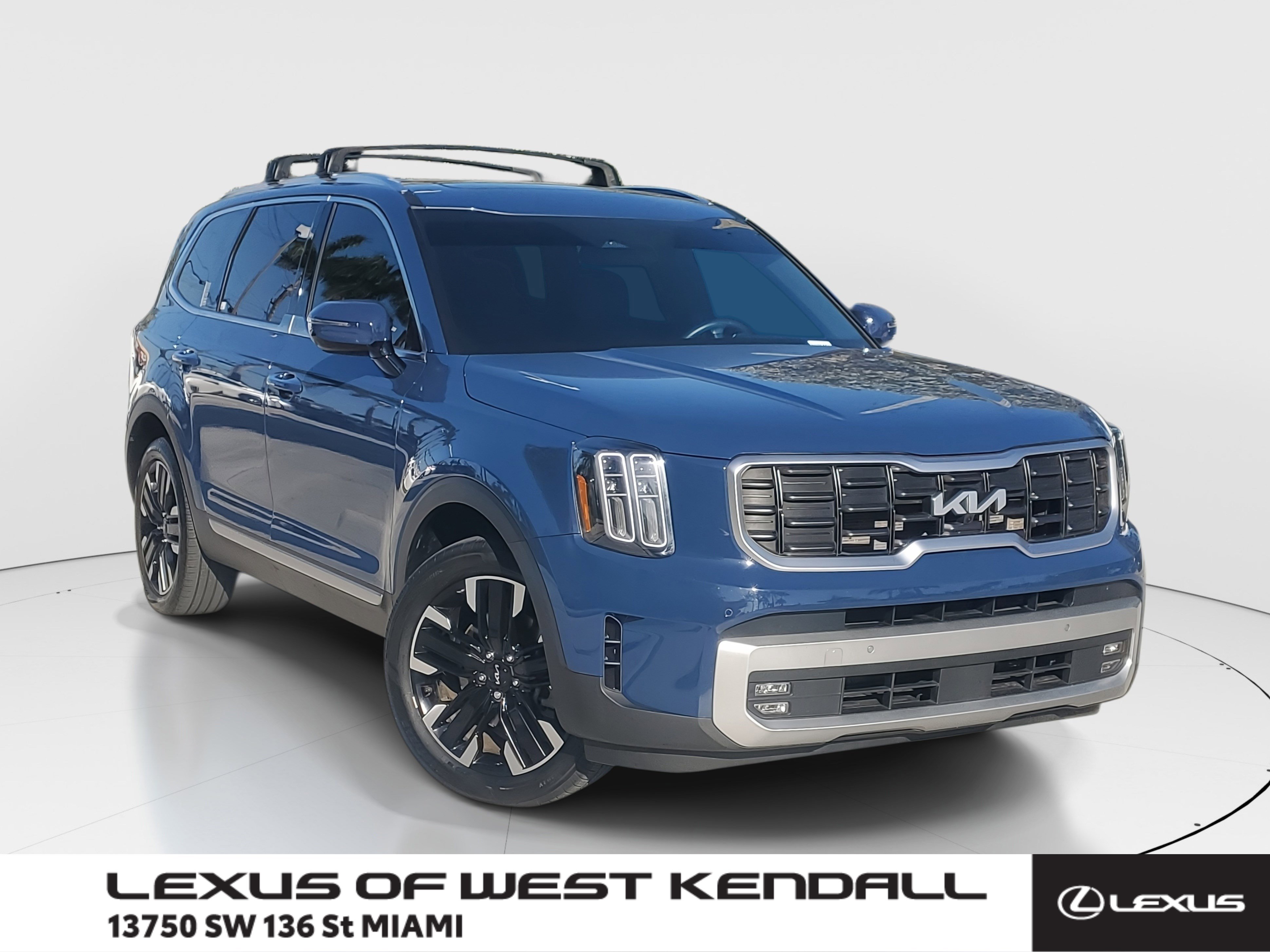 Used 2023 Kia Telluride SX
