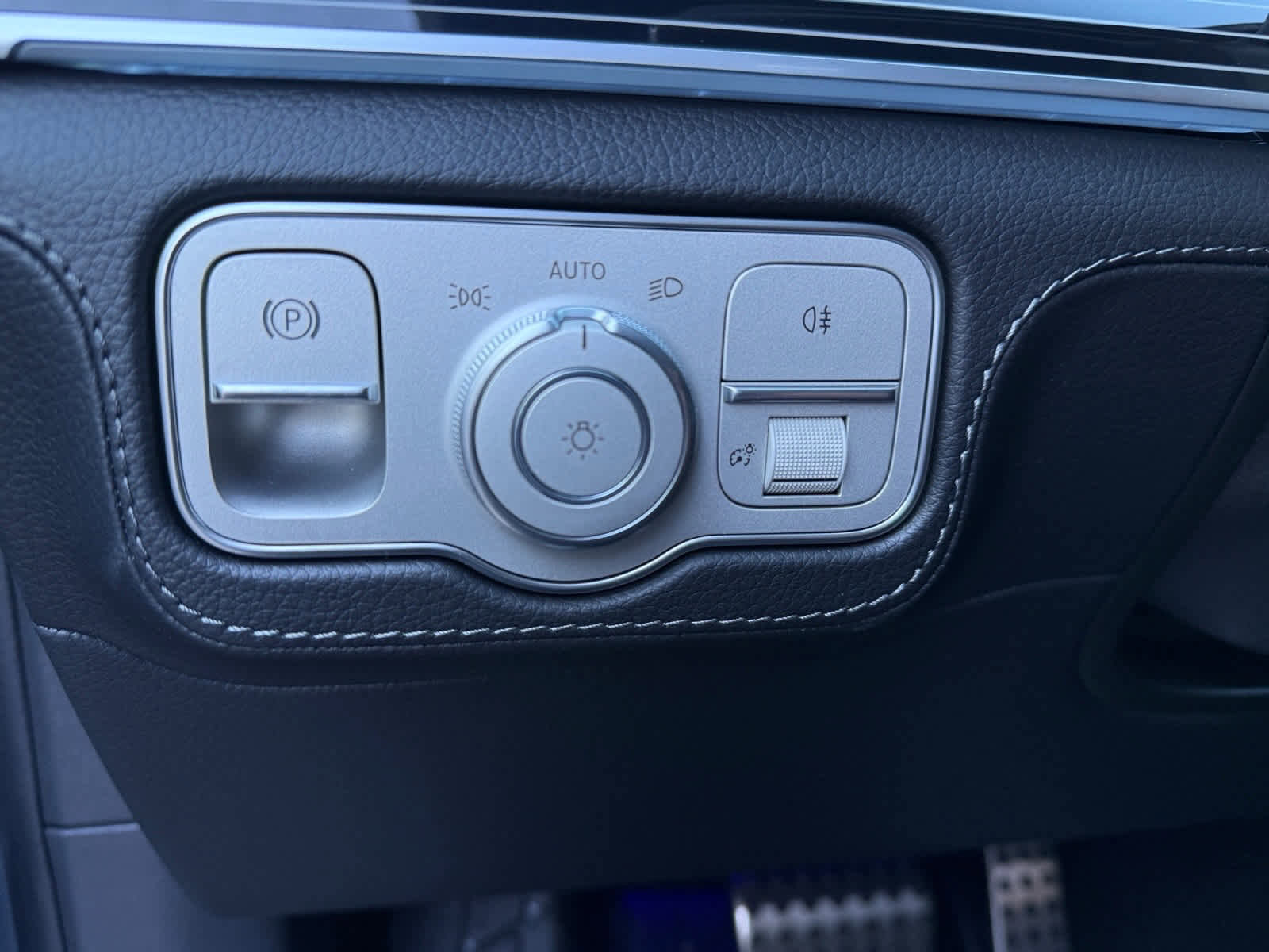 New 2025 Mercedes-Benz GLS 580 4MATIC image 25