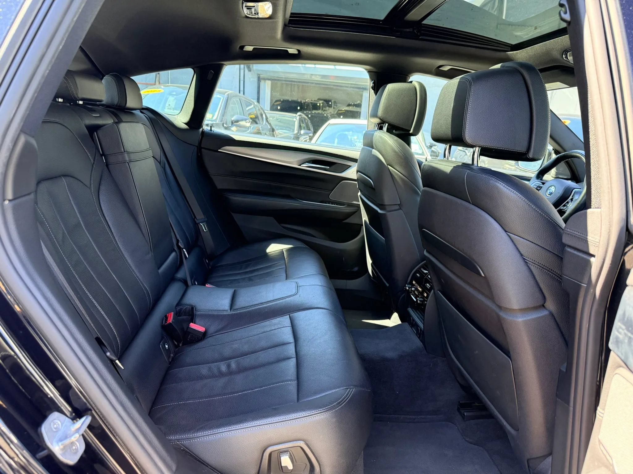 Used 2018 BMW 640i Gran Turismo xDrive AWD/4WD image 17