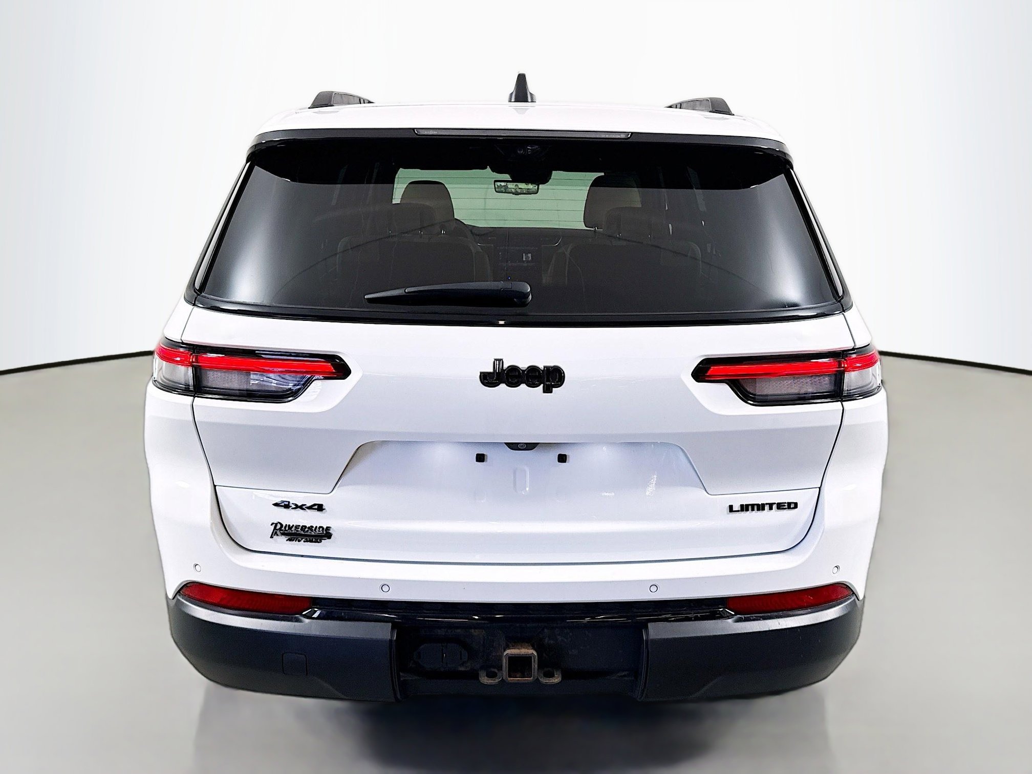 Used 2023 Jeep Grand Cherokee L Limited w/ Luxury Tech Group II image 6