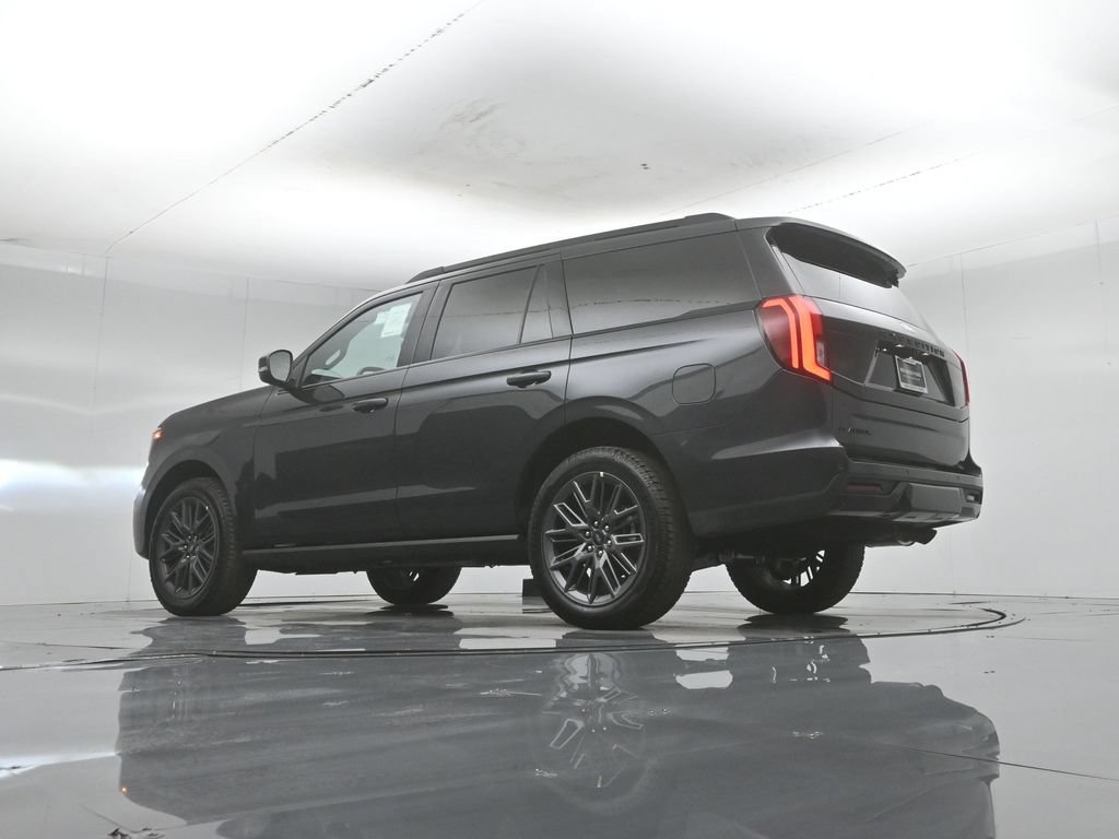 New 2027 Ford Expedition Platinum w/ Stealth Appearance Package AWD/4WD image 3