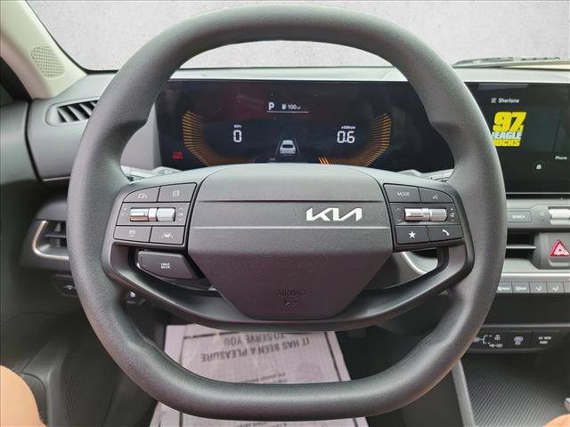 Used 2025 Kia K4 FWD image 15