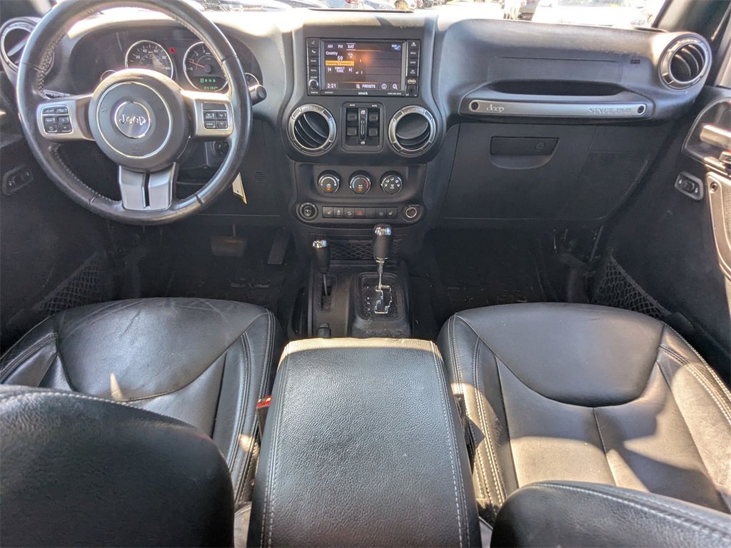Used 2018 Jeep Wrangler Unlimited Sahara image 16